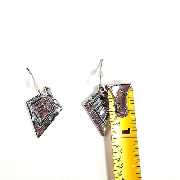 Earrings pierced arrow like style - Picture 2 of 5